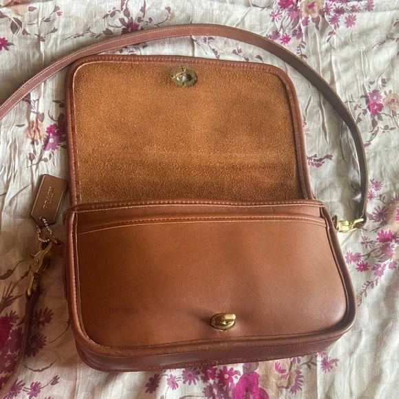 Vintage Coach Pocket purse - Picture 9 of 14